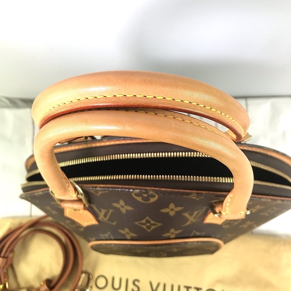 Louis Vuitton crossbody bag - Picture 3 of 8